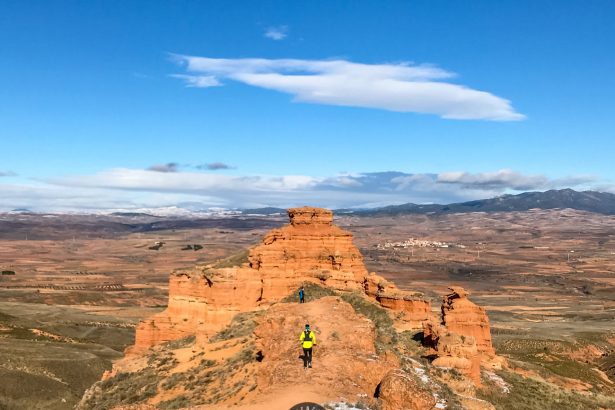 Explora el Far West de Aragón: Ruta Épica por la Sierra de Armantes