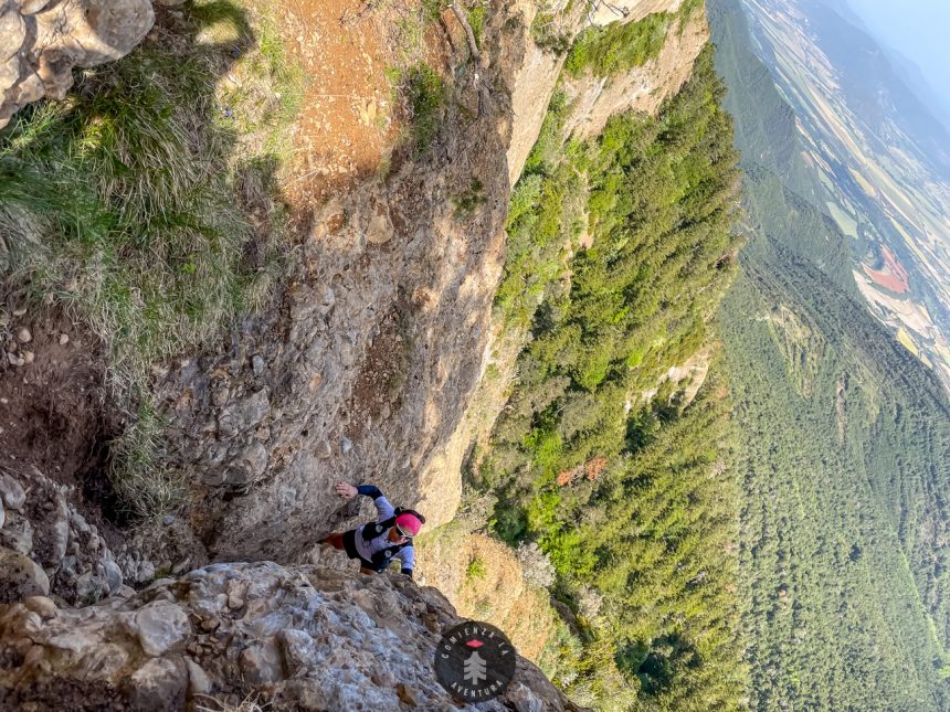Conquista la Peña Oroel: Ruta Épica por Mayencos, Punta de Sora y Punta Bacials