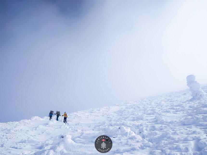 Descubre la Magia del Moncayo: Ruta Senderista Circular del Moncayo en invierno